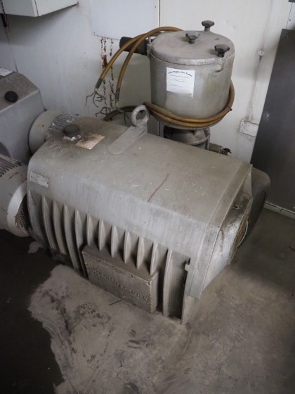 Busch Vacuum Pump 400 Pic 02